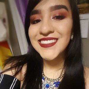 Meet your Posher, Maria g.